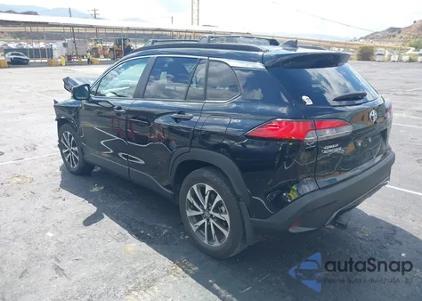 2022 Toyota Corolla Cross Xle z USA, uszkodzony, nr VIN 7MUDAAAG4NV020634